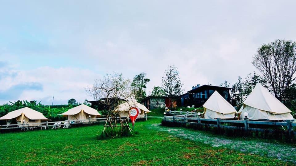 Kondee Cino Cafe & Glamping Hotel Khao Kho Eksteriør billede