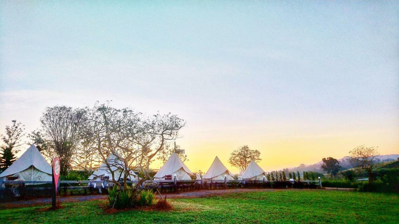 Kondee Cino Cafe & Glamping Hotel Khao Kho Eksteriør billede