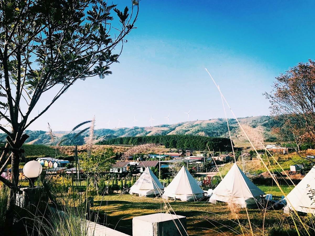 Kondee Cino Cafe & Glamping Hotel Khao Kho Eksteriør billede